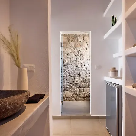 Kedros Milos 4* Adámas