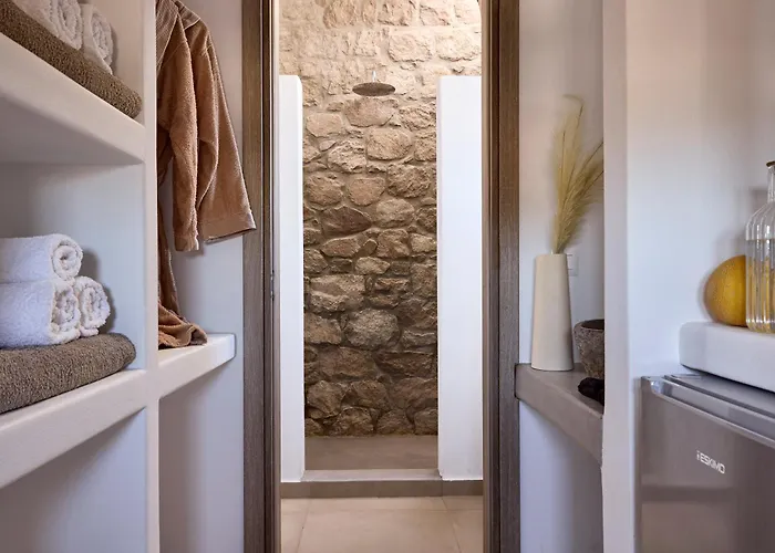 Kedros Milos Lägenhetshotell Adamantas (Milos)