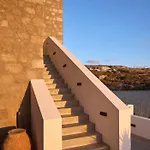 Kedros Milos Апарт-отель Адамас