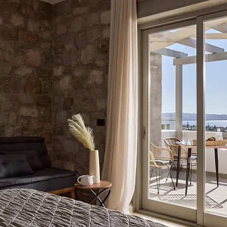 Kedros Milos Suites Adamantas (Milos)