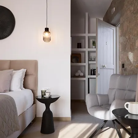 Kedros Milos Suites Aparthotel Adamantas (Milos)